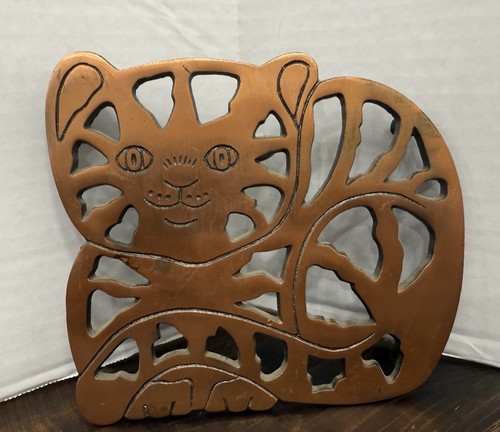 Lindo gatito colgante de pared de hierro fundido color cobre trivet gato vintage 1995 - Imagen 1 de 3