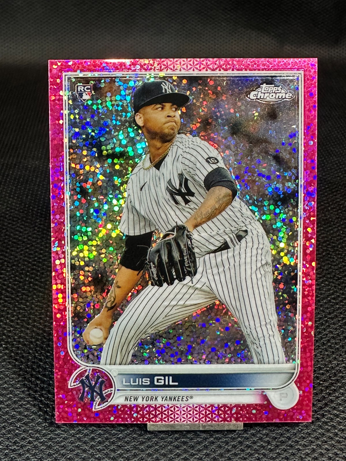 2022 Topps Chrome  LUIS GIL  RC  #202  Magenta Speckle  /350