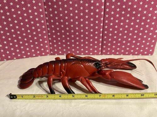 LOBSTER AND CRAB FIGURES FOR SEA THEMED BEACH PARTY, RESTAURANT DECOR OR PLAY - Picture 7 of 12