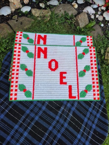 Juego de 4 manteles de cena de Navidad vintage Needlepoint Noel muy bonito regalo - Imagen 4 de 5