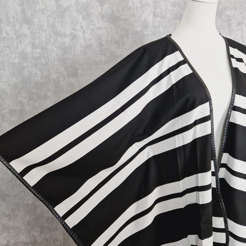 Poncho H&M Cape Noir Blanc Rayé One S M L Surjet Classique - Photo 7/14