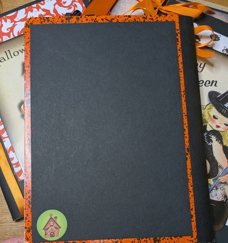 Halloween premade junk journal - Picture 4 of 4