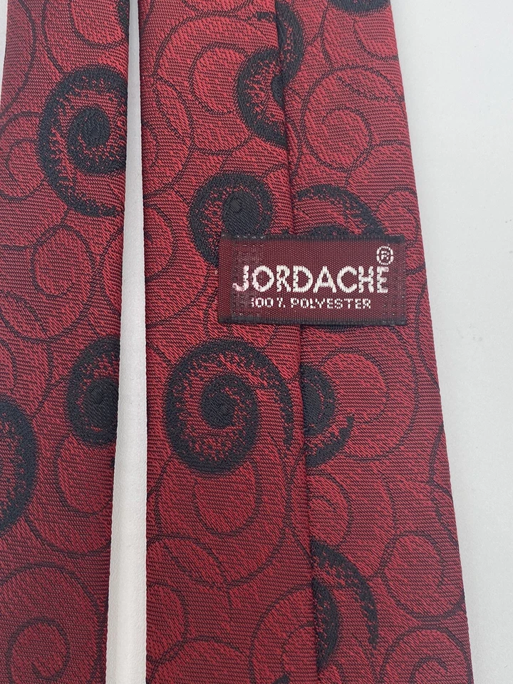 Corbata geométrica vintage Jordache para hombre ajustada granate Foto 3 de 4