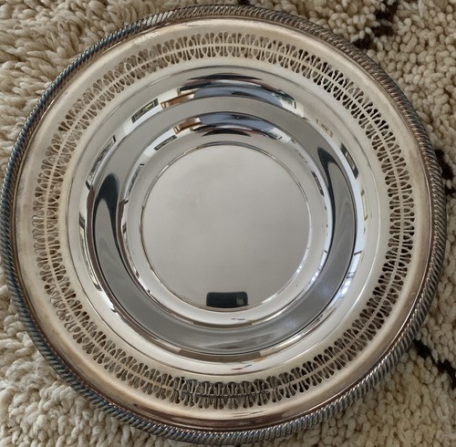 SILVER PLATE WM ROGERS BOWL ROUND SERVING 12" (PATTERN-835 W/ MAKERS MARKS) - Picture 2 of 5