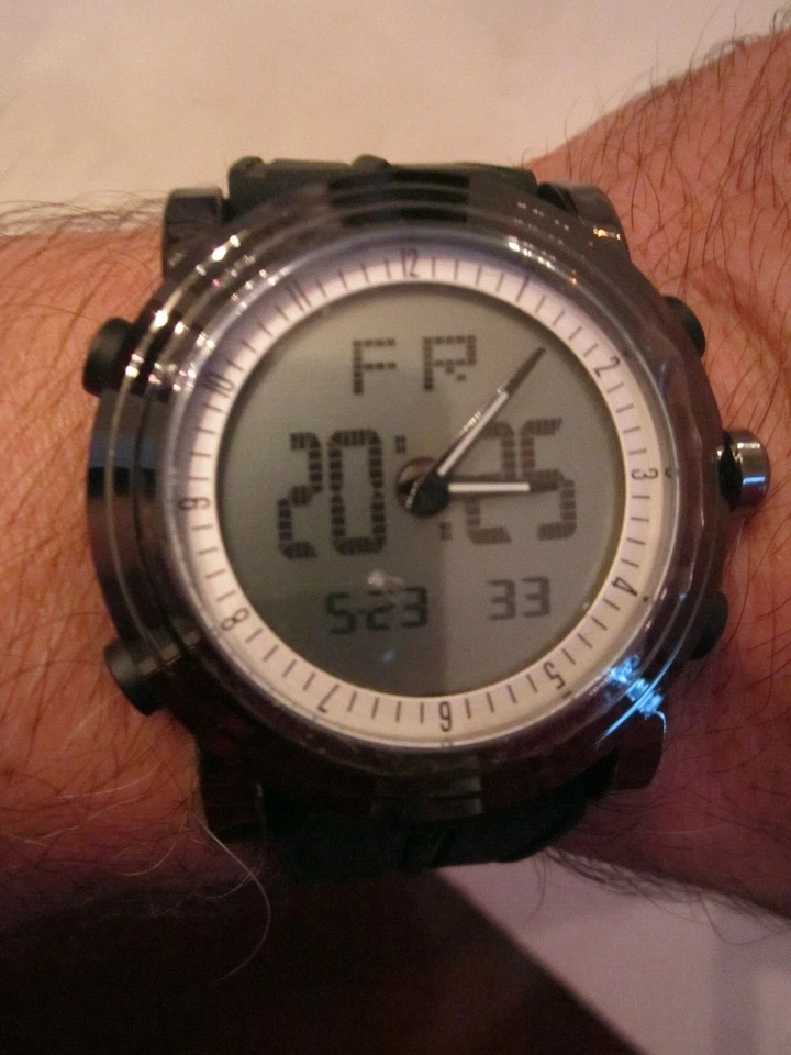 RELOJ SINOBI 1996 PANTALLA CRISTAL LED - PESADO - BANDA ELÁSTICA - BBA18 Foto 2 de 4