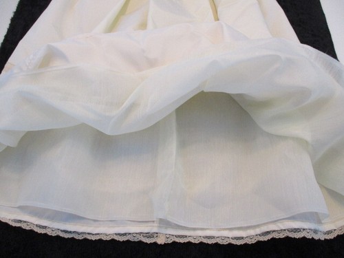 Handgefertigtes cremeweißes ausgefallenes PUPPENKLEID Kleid Baby Puppe Reborn 29 Zoll lang neu aus altem Lagerbestand - Bild 3 von 13