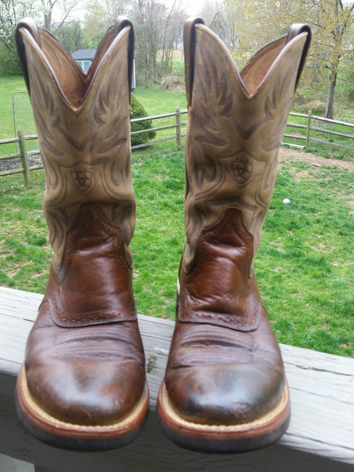ARIAT 10002559 39904 LEATHER HERITAGE CREPE COWBOY WESTERN BOOTS MEN'S 9 1 2 EE ARIAT 10002559 39904 LEATHER HERITAGE CREPE COWBOY WESTERN BOOTS MEN'S 9 1 2 EE
