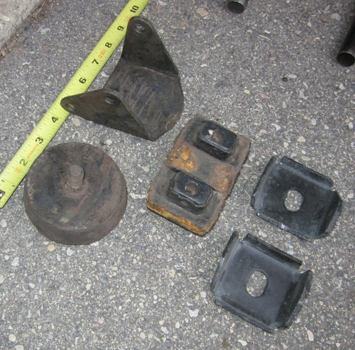 1953 Cadillac Transmission Mount 1 Broken Engine Mount &Support Plate Pr Used 53 - Picture 3 of 5