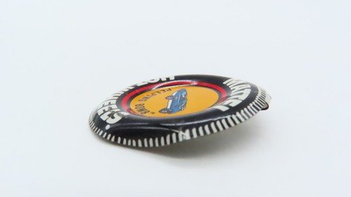 Hot Wheels 1969 Peeping Bomb Metal Button Pin - Picture 5 of 8