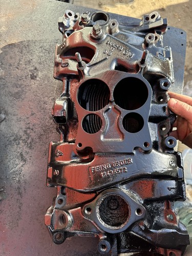 346250 GM 4 Barrel 12 Bolt V8 Intake Used Mercruiser OMC Volvo Penta - Picture 1 of 3