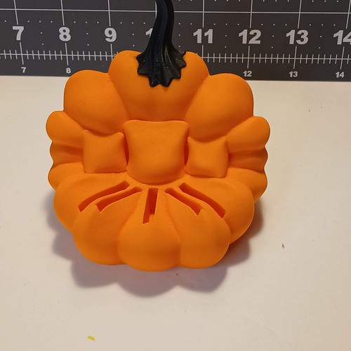 Portatarjetas de juego sofá calabaza impreso en 3D - Imagen 6 de 7
