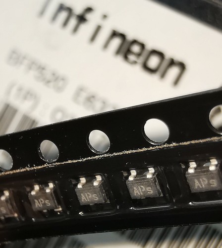 RF Low Noise NPN Bipolar Transistor Infineon BFP520 (x10) BJT Ft=45GHz SOT343 - Picture 1 of 2