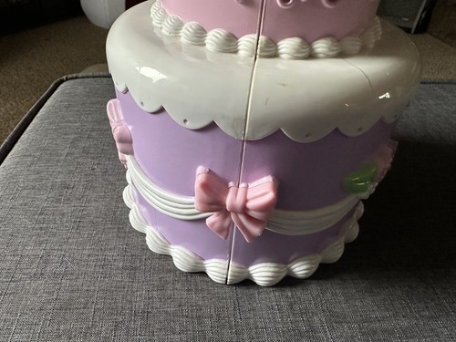 Vintage Barbie Mini Kingdom Birthday Cake Playset With Chairs 2006 Mattel - Picture 4 of 15