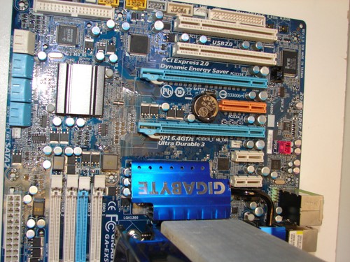 Placa base Gigabyte GA-EX58-UD3R Rev.1.0 Intel X58 ATX Socket 1366 -Core i7 920 - Imagen 10 de 18