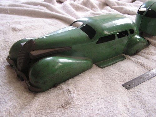 1930s Wyandotte Steel Toy LaSalle Sedan Car with Air Stream Camper Trailer - Picture 2 of 11