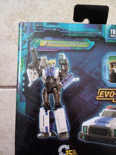 Transformers 2015 Strongarm Legacy Evolution Deluxe Figure: Hasbro, New, Sealed - Picture 13 of 16