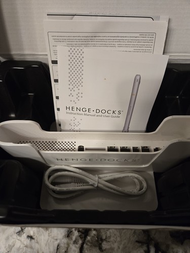 Henge - Vertical Docking Station for 13 Inch MacBook Pro Retina - Picture 4 of 6