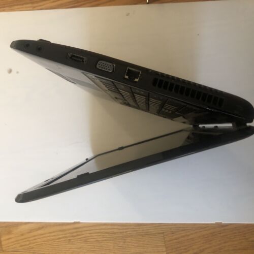 Toshiba L655-S5105 INTEL i3-M370 CPU | 8GB RAM 500gb HD WIN 10 HOME 15.6” + more - Picture 10 of 13
