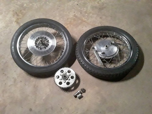 Matching Wheels & Tires Set from Vintage Suzuki GT250 - Complete & Ready to Ship - Bild 1 von 5