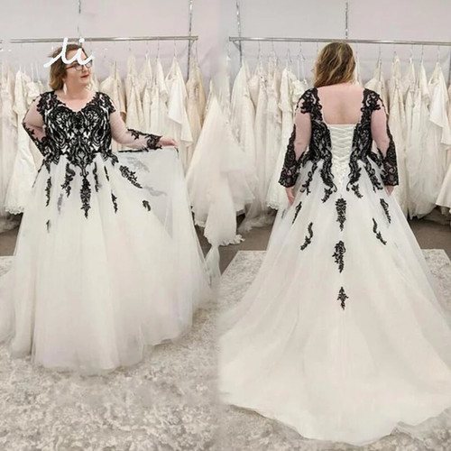 Black and White Plus Size Wedding Dresses of the Bride Long Sleeves Corset Back