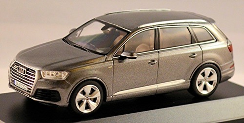 Audi Q7 SUV 2015-19 Tipo: 4M Gris Grafito Gris Metálico 1:43 Chispa - Imagen 4 de 6