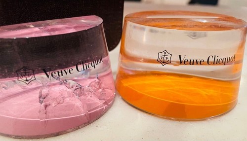 VEUVE CLICQUOT Menu Card Holder Stand set Collectible Orange Pink Promotion - Picture 4 of 4