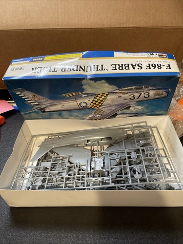 Hasegawa F-86F Sabre Thunder Tiger Model Kit 09349 1/48 Pre-owned Opened Kit - Picture 4 of 11