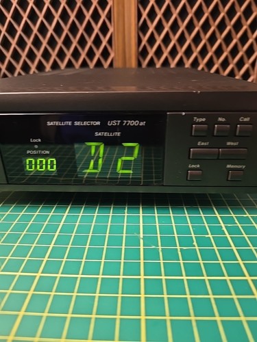 Uniden Satellite Selector UST 7700AT Works Excellent Finds Your Sat - Picture 5 of 9