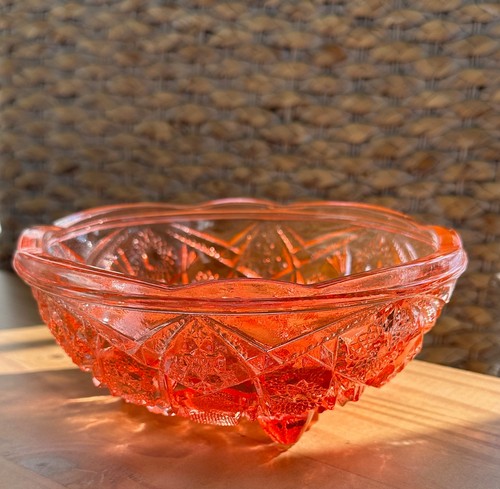 Glühende Glas Vintage Koralle McKee Glas 3-Fuß Schale TOLTEC Muster - Bild 2 von 8