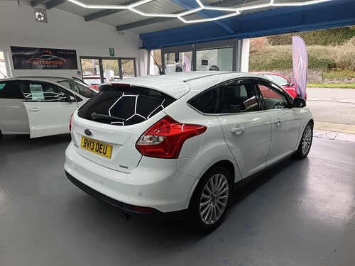 FORD FOCUS 1.6 T EcoBoost Titanium X 2013 - Picture 4 of 17