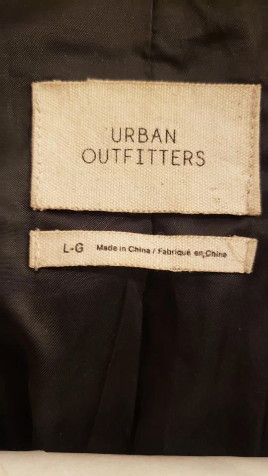 Blazer de mujer Urban Outfitters de cuero sintético de gran tamaño talla grande negro Foto 4 de 4