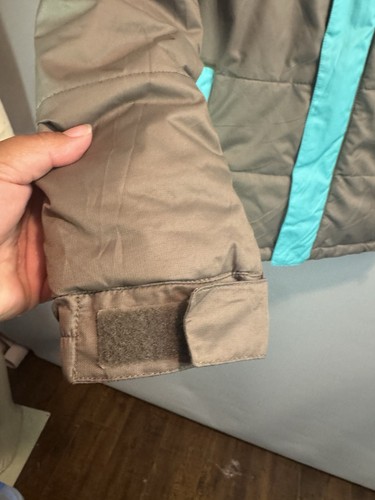 686 Girls Ella Snowboard Jacket Colorblock Green & Blue Water Proof Size Medium - Picture 8 of 22