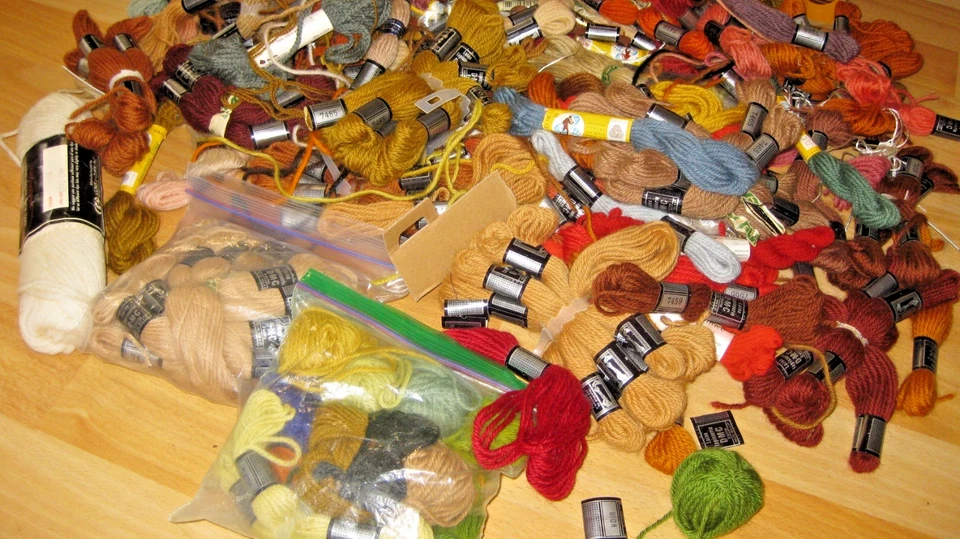 DMC Laine Colbert Laine Tapisserie Tapestry Wool Yarn Lot s of Skeins Vintage - Image 4 of 4