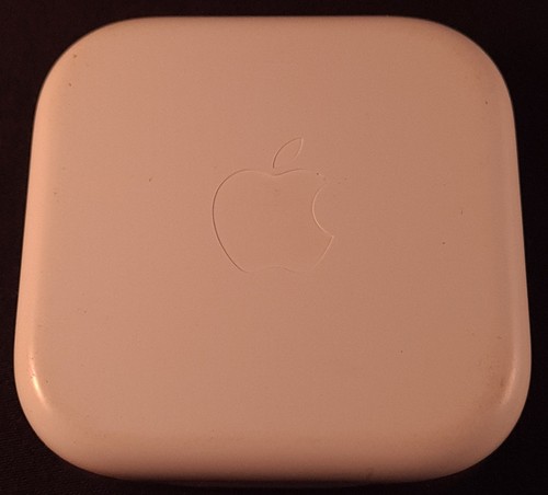 Apple iPod Shuffle 2nd Generation 1GB Light Blue Boxed - Picture 6 of 9