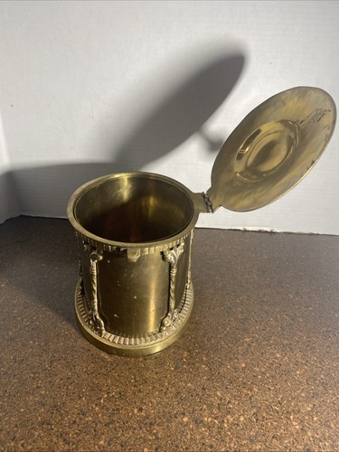 Vintage Brass Mid Century Tea And Biscuit Caddy With Patina - Picture 8 of 9