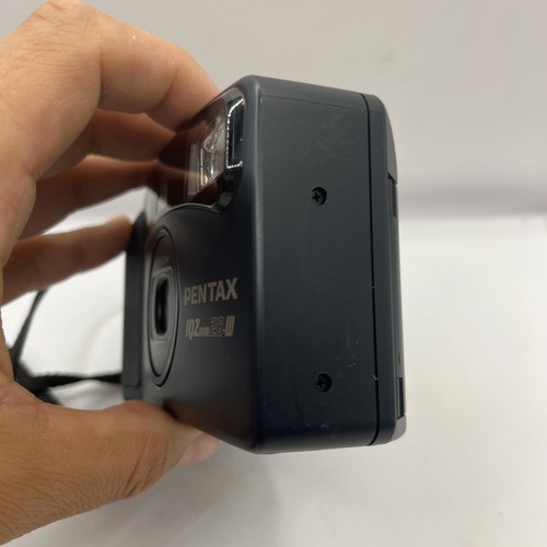 Pentax IQ Zoom 28 W nero messa a fuoco automatica zoom punta e scatta fotocamera 35 mm NON TESTATA - Foto 4 di 14