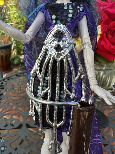 Mattel 2014 Monster High Elle Eedee Doll Boo York, Boo York Gala Ghoulfriends - Picture 8 of 10