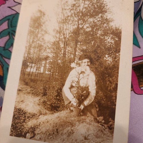 Antikes Schnappschuss Foto 1910er Frau Garten Blumen 1916 Atlanta Georgia - Bild 2 von 6