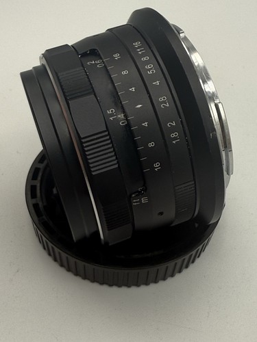 Meike 25mm F1.8 Z-Mount Prime Lens with Manual Focus Lens & Back Cap Only - Picture 14 of 24