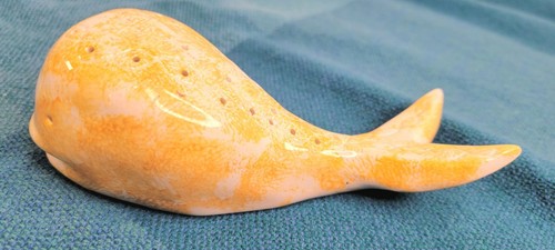 Catalina Ware Whale Figure Santa Catalina Island Pottery White Yellow Vtg RARE - Picture 11 of 11