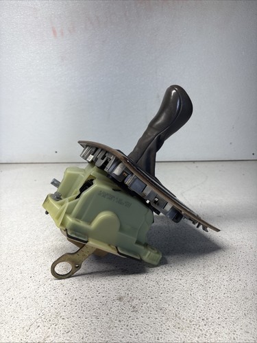 03-09 Mercedes E320 e350 E500 Floor Gear Shifter selector OEM W 211 A 2112672224 - Picture 4 of 14