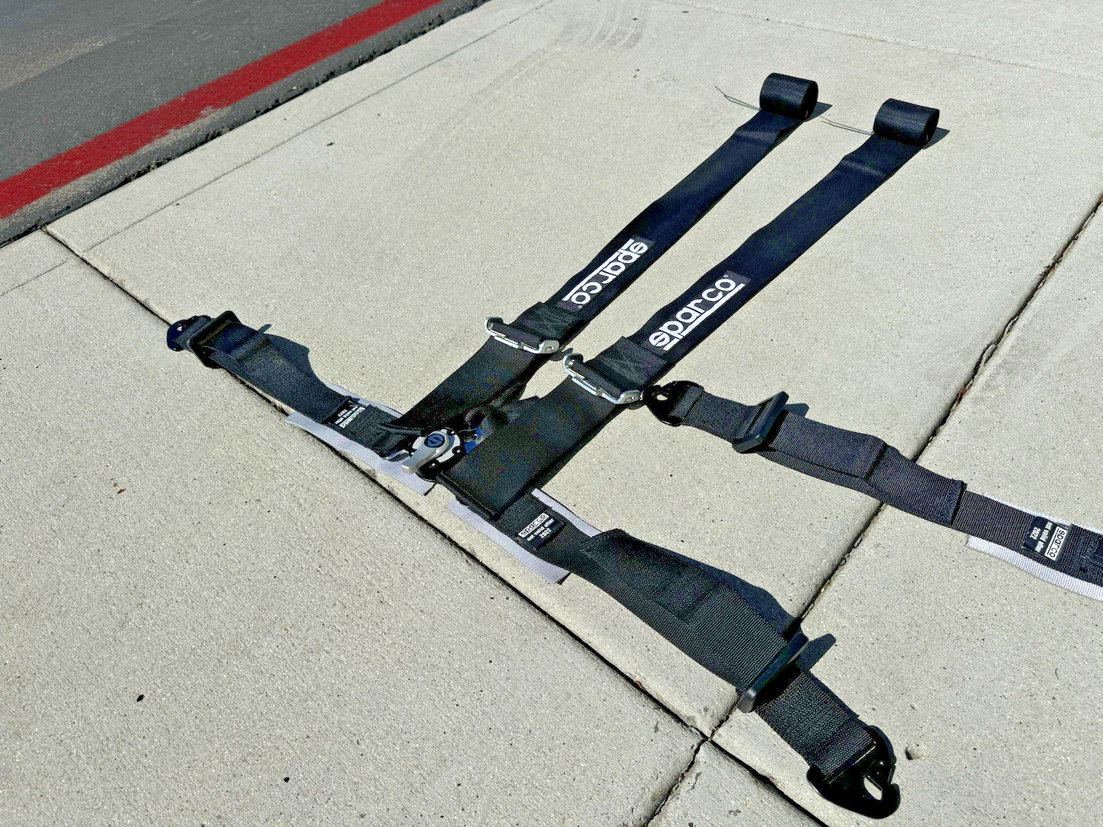 * AUTHENTIC * SPARCO Competition H-4 PT  3” Cam lock Racing Harnesses Universal