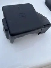 03-06 GM SUV Front Engine Electrical Fuse Relay Box Lid Cover Housing *ONLY* OEM