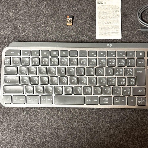 Logitech Mx Keys Kx800 Klawiatura Bezprzewodowa klawiatura z akcesoriami Wydajność - Zdjęcie 3 z 5