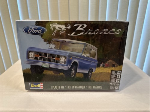 Kit Coche Modelo Plástico Revell Ford Bronco Escala 1/25 85-4320 Nuevo Precintado - Imagen 7 de 8
