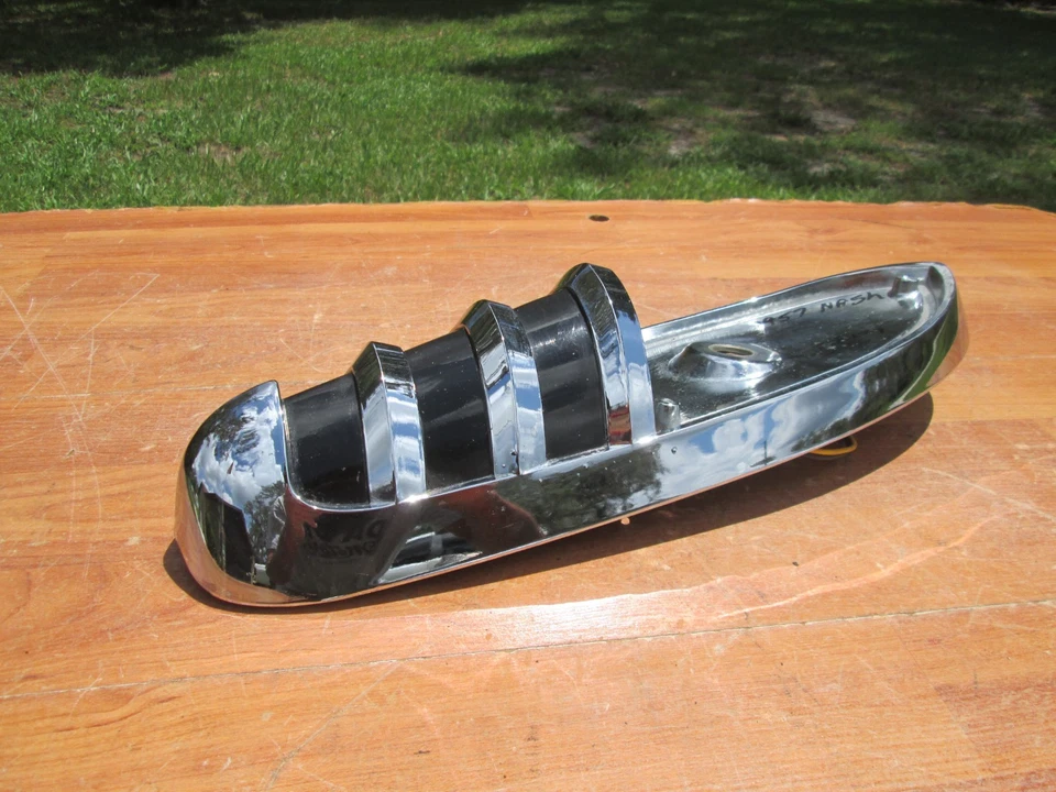 Nash Rambler 1957 luz de estacionamiento delantera izquierda intermitente bisel OEM N*O*S* G-1255LH Foto 2 de 4