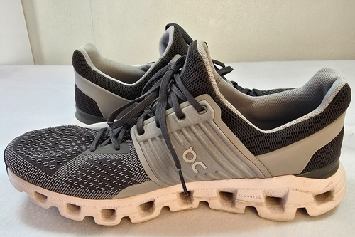 Scarpa On Running Cloudswift Uomo Taglia 11.5 Swiss Cloudtec Grigio 41.99583 Allenamento - Foto 7 di 18