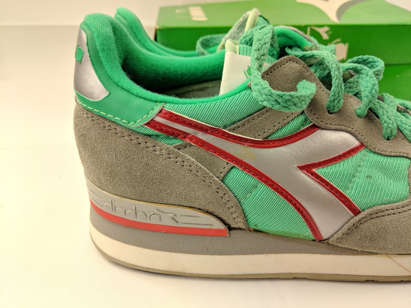 Vintage Diadora Explorer dans Entrainement Baskets Taille UK 6-Entièrement NEUF dans Explorer sa boîte 52b4df Vintage Diadora Explorer dans Entrainement Baskets Taille UK 6-Entièrement NEUF dans Explorer sa boîte 52b4df
