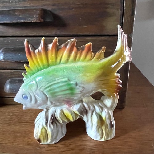 De colección 8" Luster Ware Peces Tropicales Estatua Mediados de Siglo Acuario Exhibición Cerámica - Imagen 2 de 7