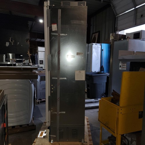 Viking - FFI7180WR 8.4 Cu. Ft. Upright Freezer - Panel Ready - Picture 8 of 17